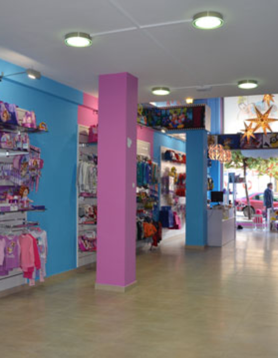 La franquicia minnistore tienda tras tienda infantil